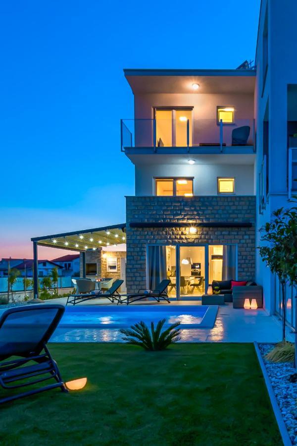 Villa Buzuk فوديس المظهر الخارجي الصورة